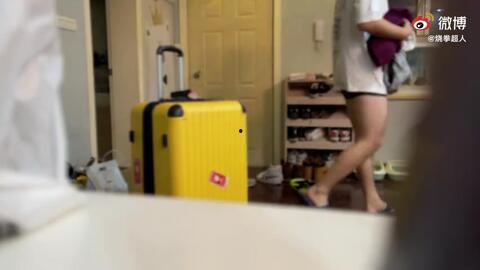 兄弟爆料躲衣柜的视频,惊悚瞬间！兄弟爆料躲衣柜视频揭秘惊魂一幕  第1张